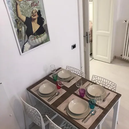 Rome Holiday Home Apartamento *